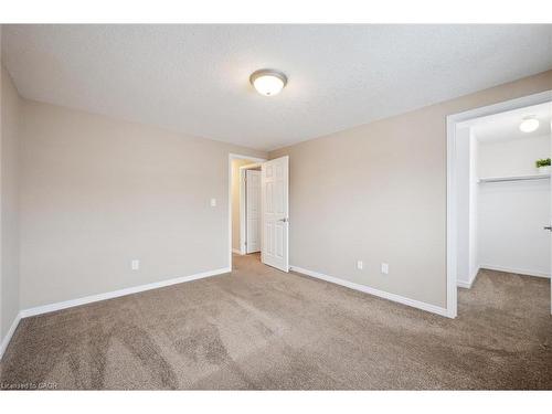 298 Sophia Crescent, Kitchener, ON - Indoor Photo Showing Other Room