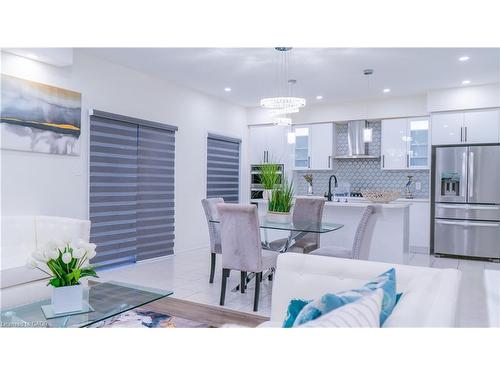 18 Brewis Street, Paris, ON - Indoor