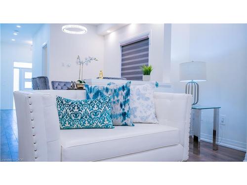 18 Brewis Street, Paris, ON - Indoor