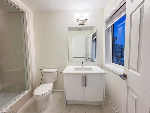 18 Brewis Street, Paris, ON - Indoor Photo Showing Bathroom