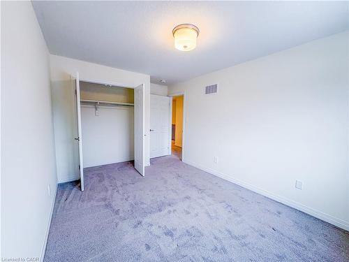 18 Brewis Street, Paris, ON - Indoor Photo Showing Other Room