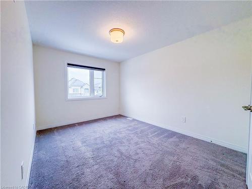 18 Brewis Street, Paris, ON - Indoor Photo Showing Other Room