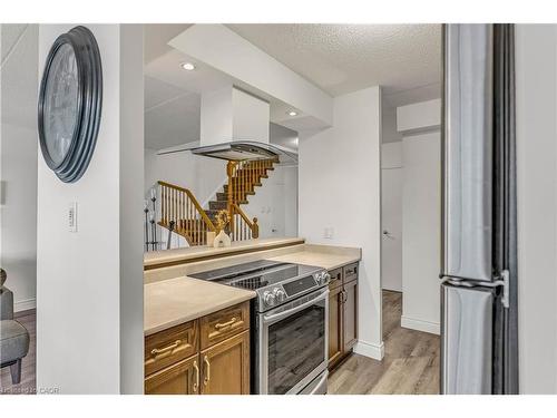 226-42 Tannery Street E, Cambridge, ON - Indoor Photo Showing Kitchen