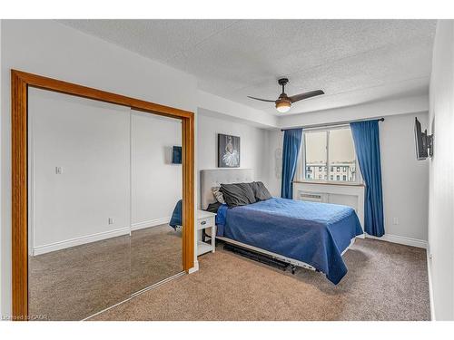 226-42 Tannery Street E, Cambridge, ON - Indoor Photo Showing Bedroom