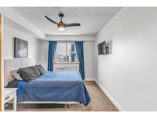 226-42 Tannery Street E, Cambridge, ON - Indoor Photo Showing Bedroom