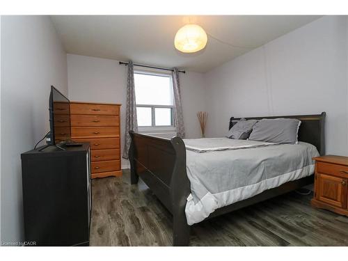 919-200 Jamieson Parkway, Cambridge, ON - Indoor Photo Showing Bedroom
