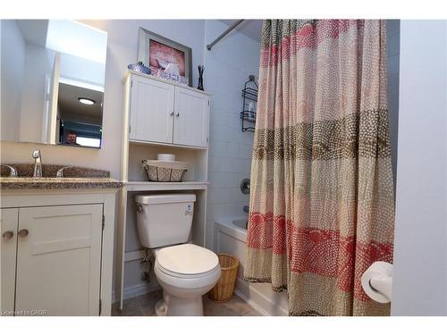 919-200 Jamieson Parkway, Cambridge, ON - Indoor Photo Showing Bathroom