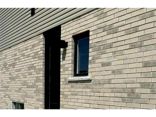 Lower-23 Holder Drive, Brantford, ON - Outdoor