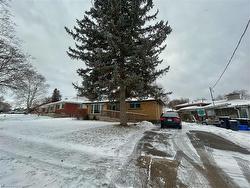 Upper-47 Harber Avenue  Kitchener, ON N2C 1Z1