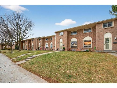 15-150 Gateshead Crescent, Stoney Creek, ON - Outdoor