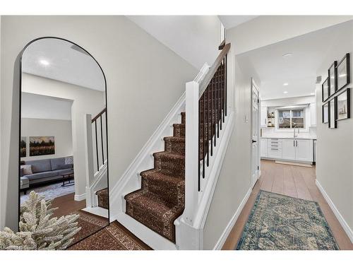 15-150 Gateshead Crescent, Stoney Creek, ON - Indoor Photo Showing Other Room