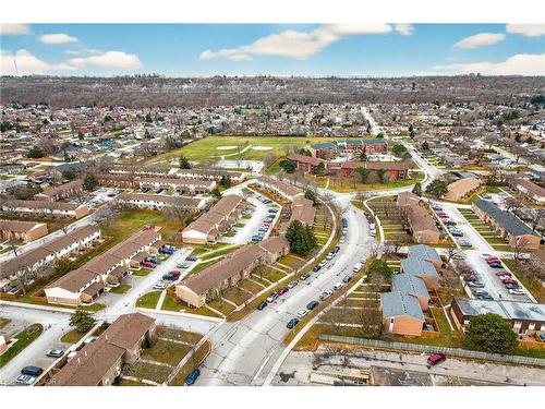 15-150 Gateshead Crescent, Stoney Creek, ON - Outdoor With View