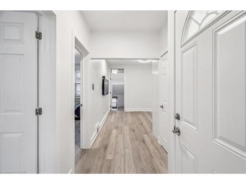 183 Market Street, Hamilton, ON - Indoor Photo Showing Other Room