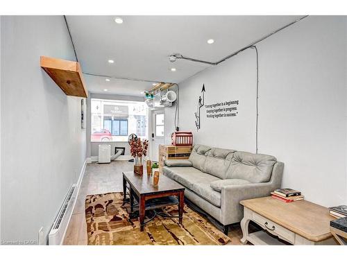 15 Ainslie Street N, Cambridge, ON 