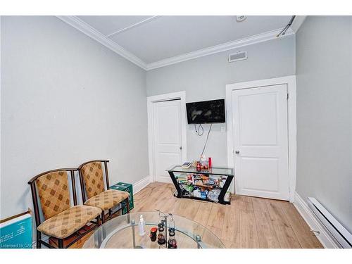 15 Ainslie Street N, Cambridge, ON 