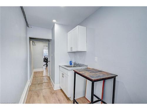 15 Ainslie Street N, Cambridge, ON 