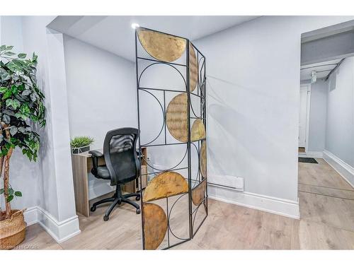 15 Ainslie Street N, Cambridge, ON 