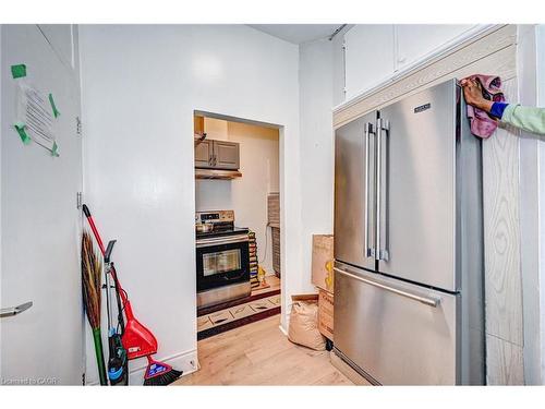 15 Ainslie Street N, Cambridge, ON 