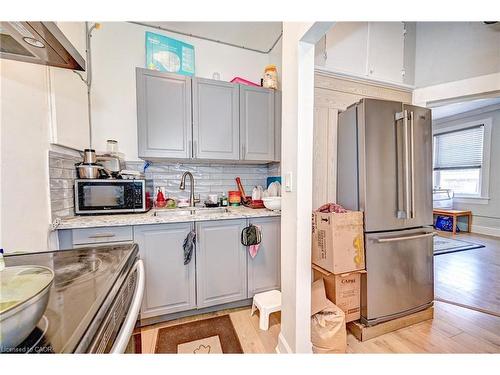 15 Ainslie Street N, Cambridge, ON 