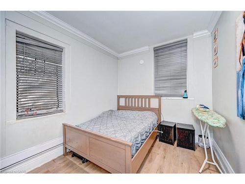 15 Ainslie Street N, Cambridge, ON 