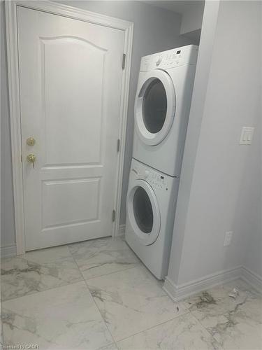 5349 Tenth Line W, Mississauga, ON - Indoor Photo Showing Laundry Room