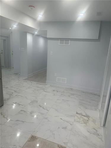 5349 Tenth Line W, Mississauga, ON - Indoor Photo Showing Other Room