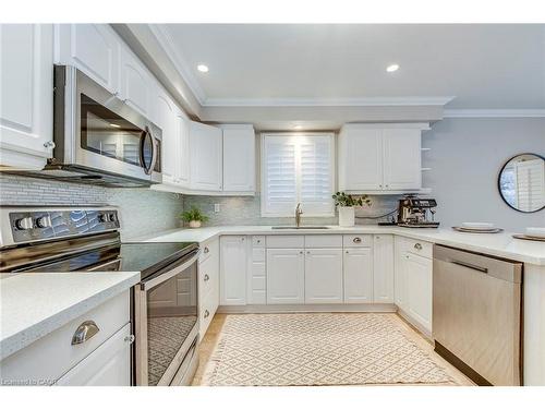 2161 Grenville Drive, Oakville, ON - Indoor Photo Showing Kitchen