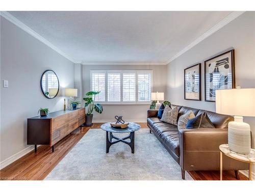 2161 Grenville Drive, Oakville, ON - Indoor Photo Showing Living Room
