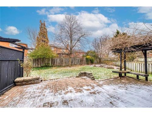 2161 Grenville Drive, Oakville, ON - Outdoor