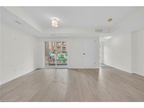 C017-10 Urbane Boulevard, Kitchener, ON - Indoor