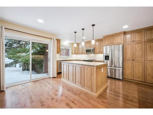 5-405 Glasgow Street, Kitchener, ON - Indoor Photo Showing Kitchen With Upgraded Kitchen