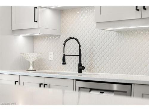 12 Lindsay Way, Grimsby, ON - Indoor