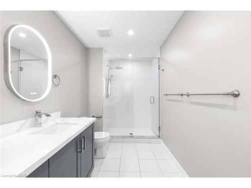 12 Lindsay Way, Grimsby, ON - Indoor Photo Showing Bathroom