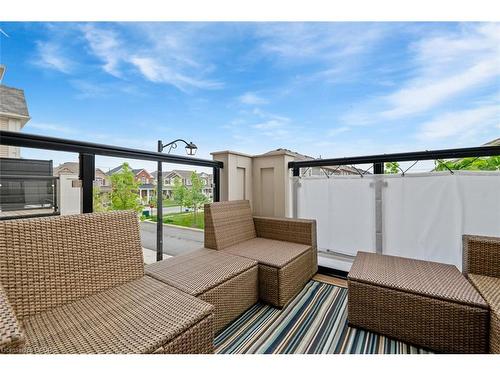 933 Apple Hill Lane, Kitchener, ON - Outdoor With Exterior