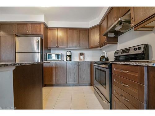 933 Apple Hill Lane, Kitchener, ON - Indoor Photo Showing Kitchen With Stainless Steel Kitchen