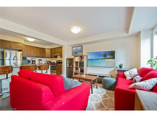 933 Apple Hill Lane, Kitchener, ON - Indoor