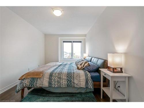 933 Apple Hill Lane, Kitchener, ON - Indoor Photo Showing Bedroom