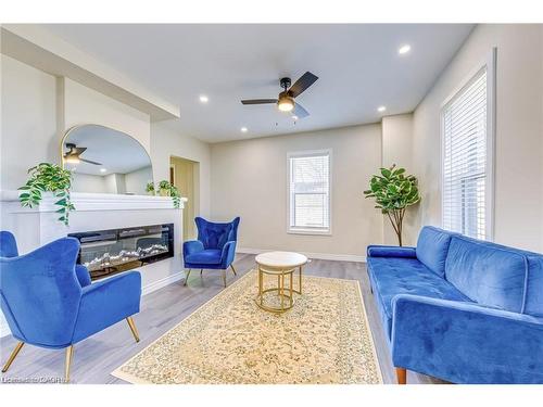3590 Lakeshore Road, Lincoln, ON - Indoor Photo Showing Living Room With Fireplace