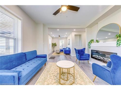 3590 Lakeshore Road, Lincoln, ON - Indoor Photo Showing Living Room With Fireplace