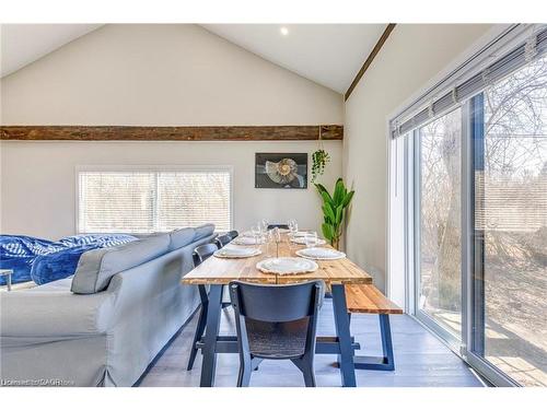 3590 Lakeshore Road, Lincoln, ON - Indoor Photo Showing Other Room