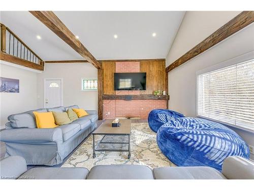 3590 Lakeshore Road, Lincoln, ON - Indoor