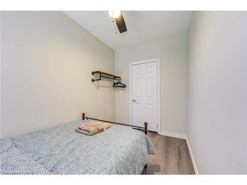 3590 Lakeshore Road, Lincoln, ON - Indoor Photo Showing Bedroom