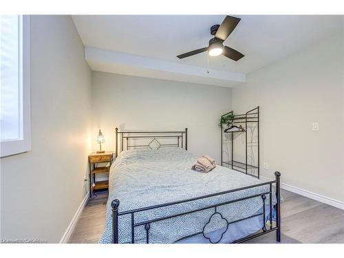 3590 Lakeshore Road, Lincoln, ON - Indoor Photo Showing Bedroom