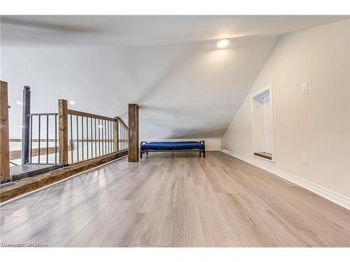 3590 Lakeshore Road, Lincoln, ON - Indoor Photo Showing Other Room