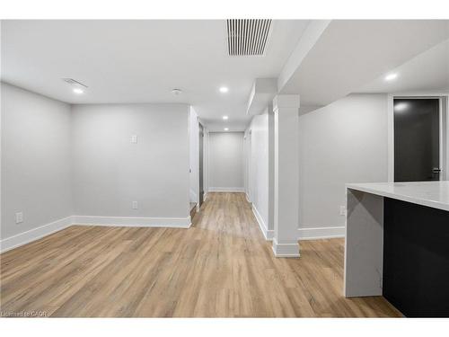 2-329 Rosedale Avenue, Hamilton, ON - Indoor Photo Showing Other Room