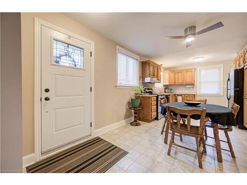143 Rosedale Avenue, Hamilton, ON - Indoor Photo Showing Dining Room