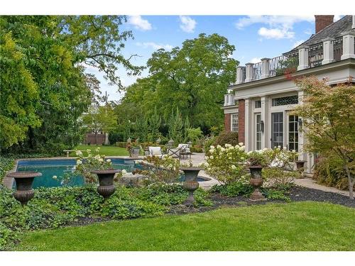 33 Salisbury Avenue, Cambridge, ON - Outdoor