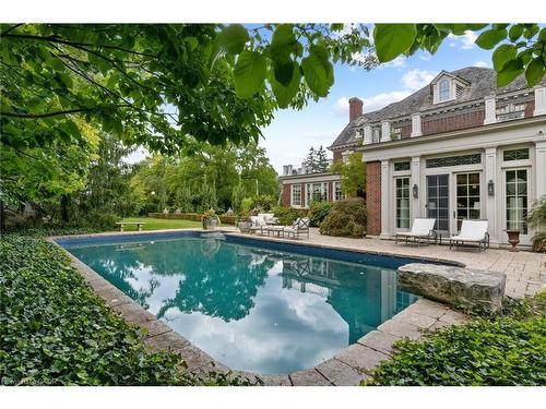 33 Salisbury Avenue, Cambridge, ON - Outdoor With In Ground Pool