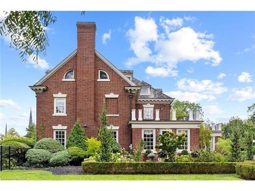 33 Salisbury Avenue, Cambridge, ON - Outdoor