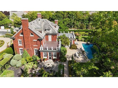 33 Salisbury Avenue, Cambridge, ON - Outdoor With In Ground Pool